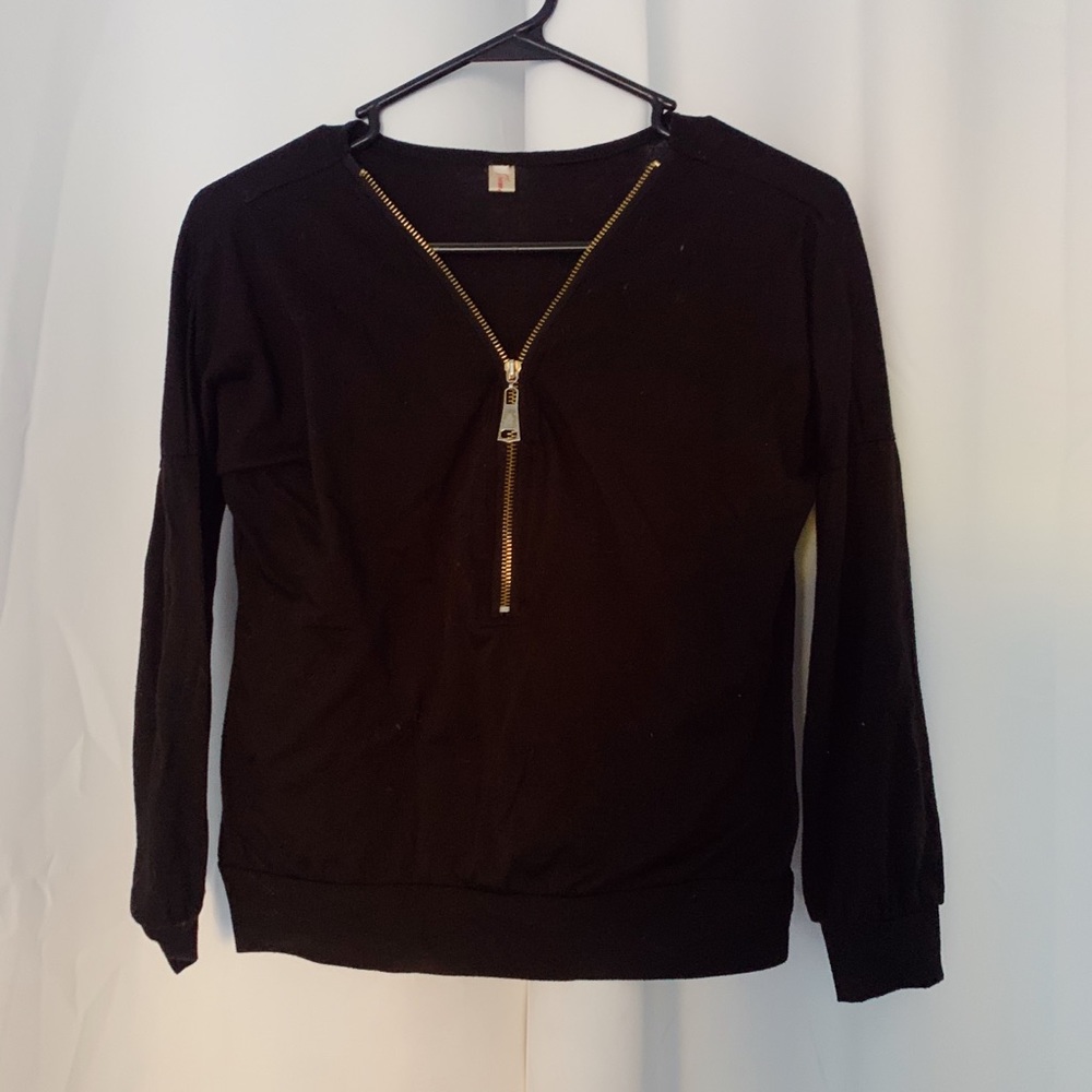 black long sleeve with half zipper down